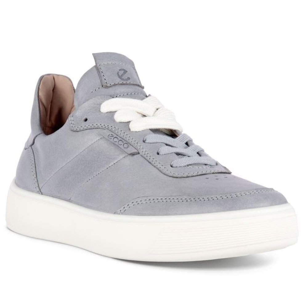 🎁 Ecco Street Tray Sneakers